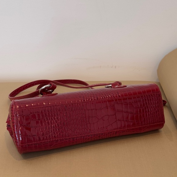 Lauren Ralph Lauren Red Croc-Embossed Shoulder Bag - Picture 6 of 8